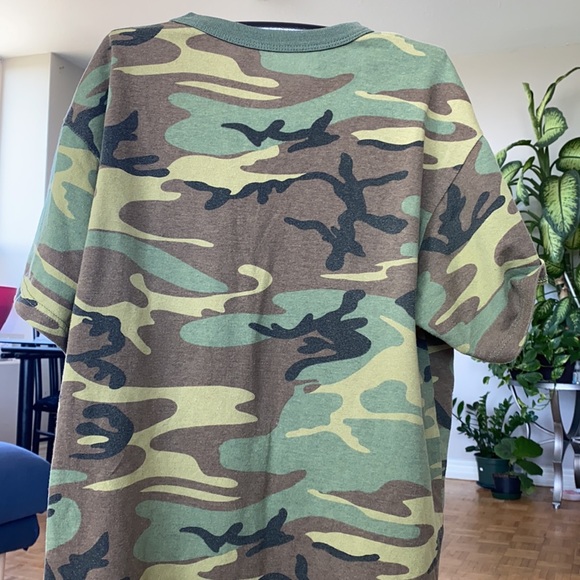 Green army style t shirt - Picture 2 of 3